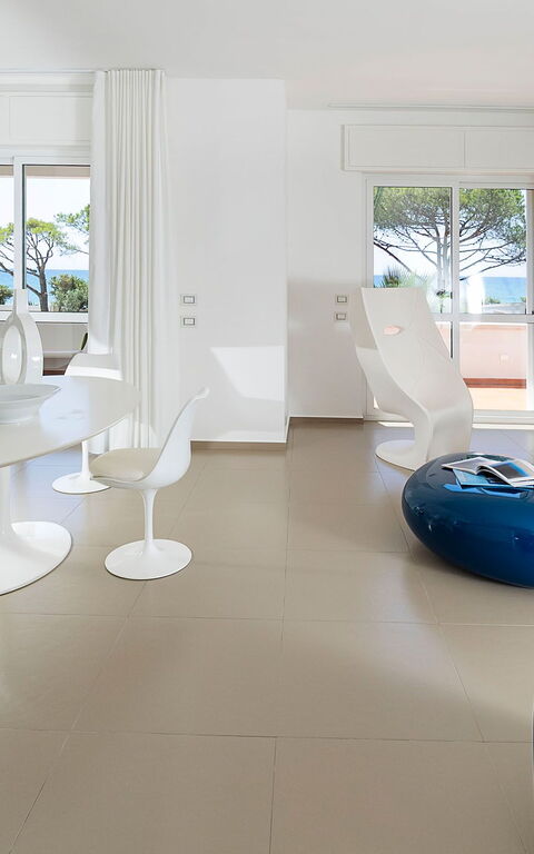 Villa Maya: Keuken, Lunchroom, Woonkamer