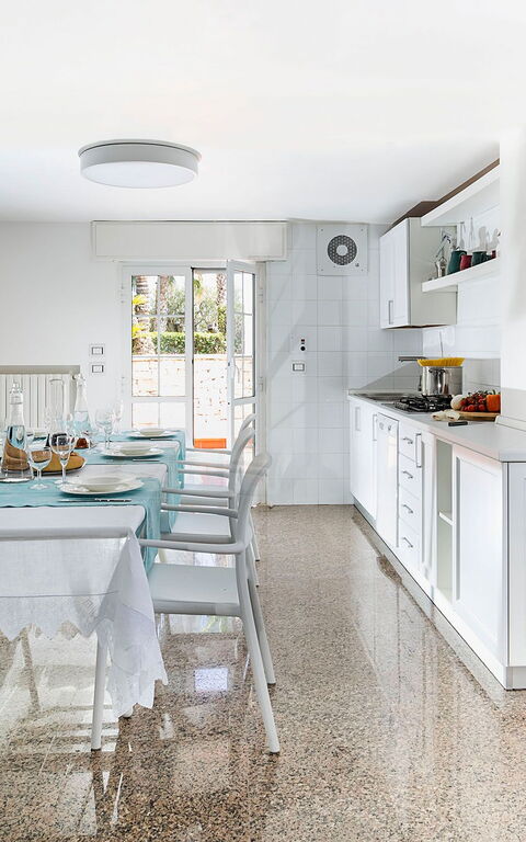 Villa Maya: Keuken, Lunchroom