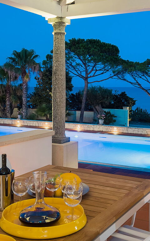 Villa Maya: Buitenshuis