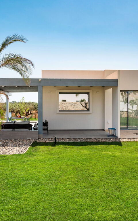 Villa Mia: Buitenkanten, Buitenshuis, Tuin