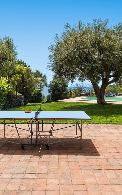 Villa Mila: Balkon / terras / patio, Buitenkanten, Buitenshuis, Tuin