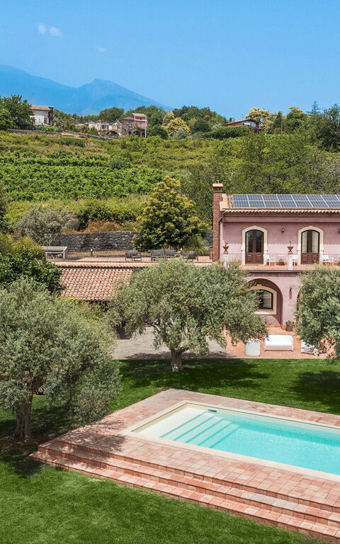 Villa Mila: Buitenkanten, Buitenshuis, Tuin, zwembad