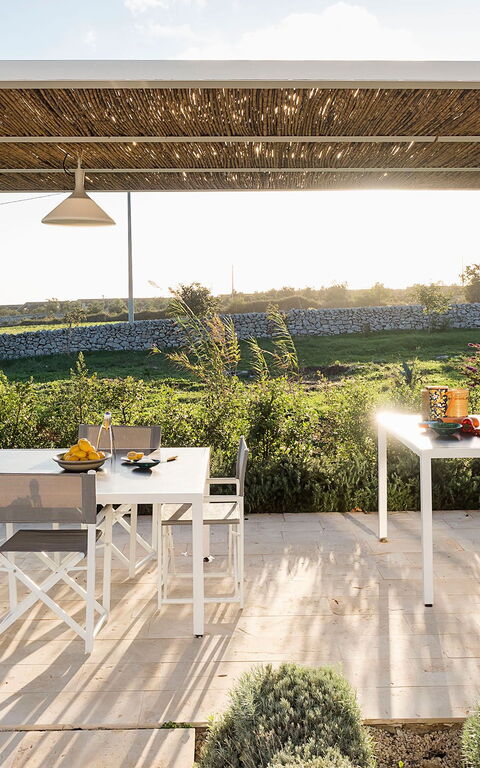 Villa Hybla: Balkon / terras / patio, Buitenshuis