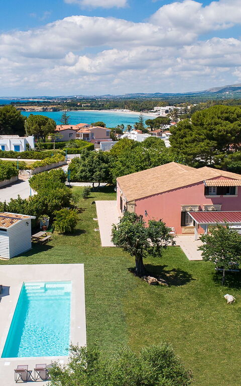 Villa Girasole: Buitenkanten, Tuin