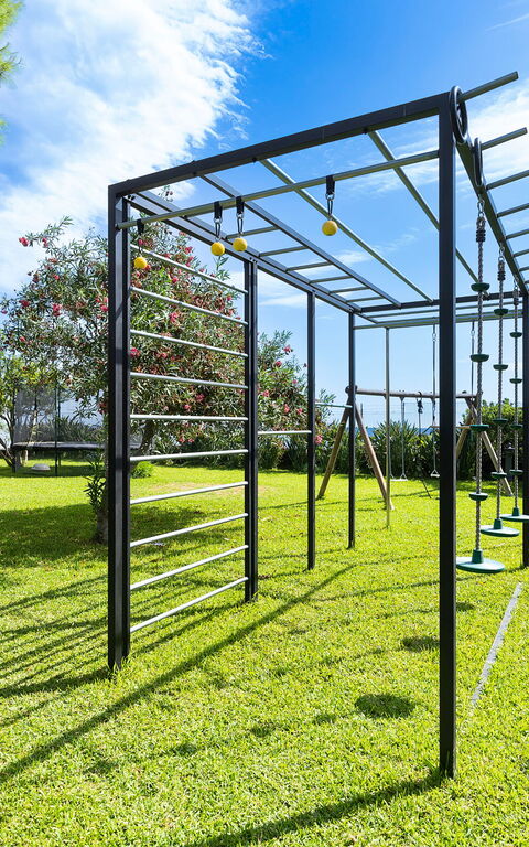 Galatea: Buitenshuis, Tuin