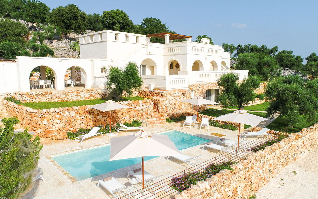 La Residenza - Corte Dei Messapi: Buitenkanten, Buitenshuis, zwembad