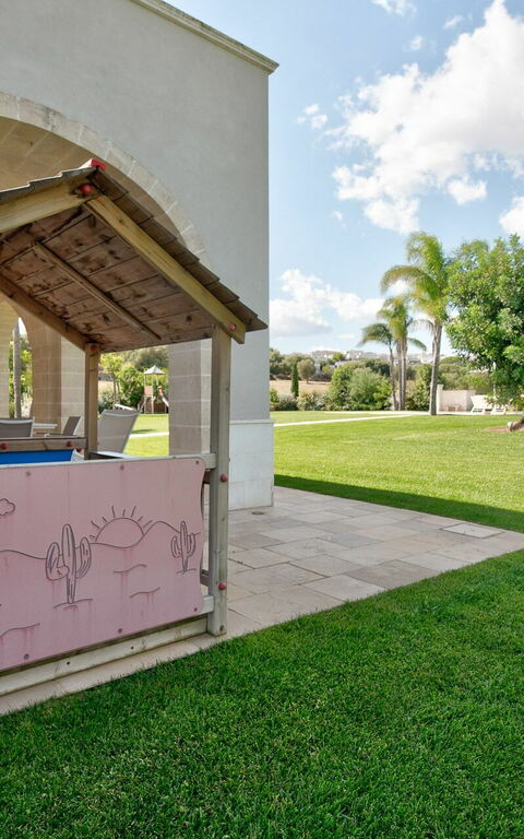 Villa Bellavista: Buitenkanten, Buitenshuis, Keer bekeken, Tuin