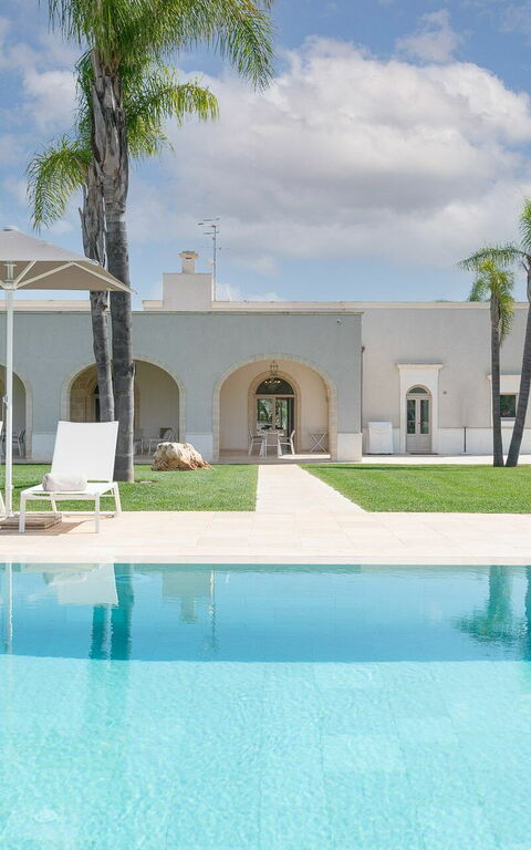 Villa Bellavista: Buitenshuis, Keer bekeken, Tuin, zwembad