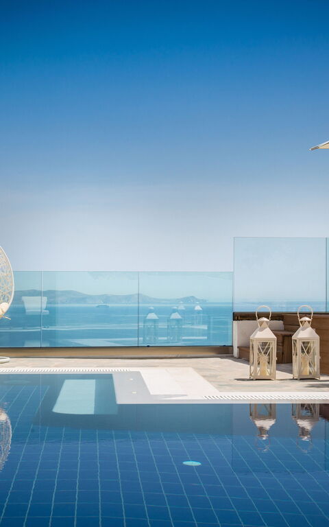 Villa Artemis: Keer bekeken, zwembad