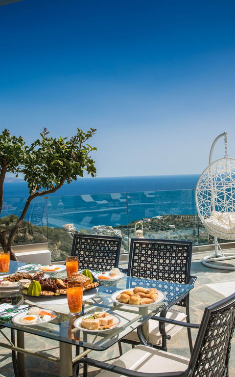 Villa Artemis: Buitenshuis, Keer bekeken