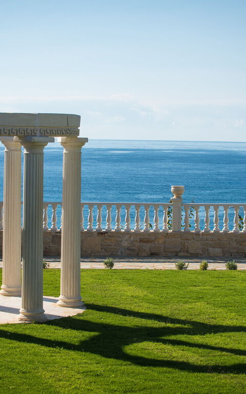 Villa Kalliste: Keer bekeken, Tuin