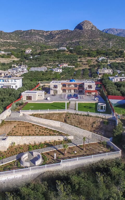 Villa Kalliste: Buitenkanten, Keer bekeken