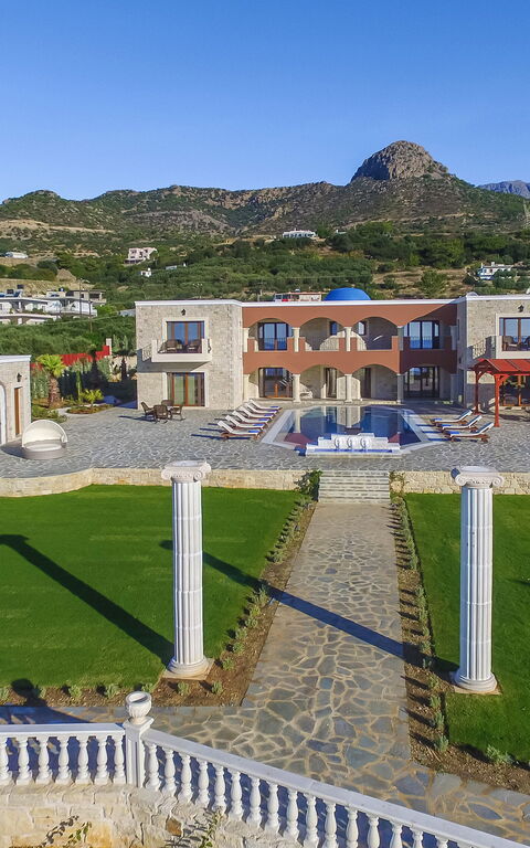 Villa Kalliste: Buitenkanten, Tuin, zwembad