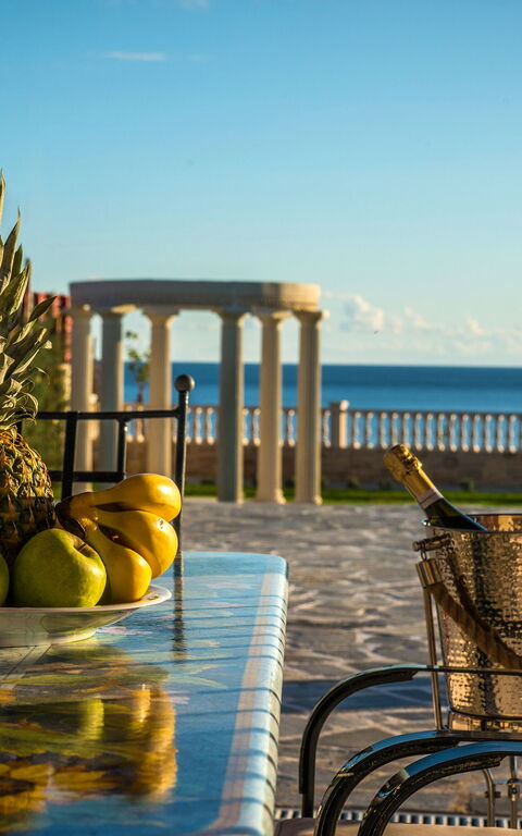 Villa Kalliste: Balkon / terras / patio, Keer bekeken