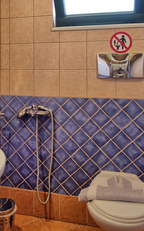 Villa Myrtia: Badkamer