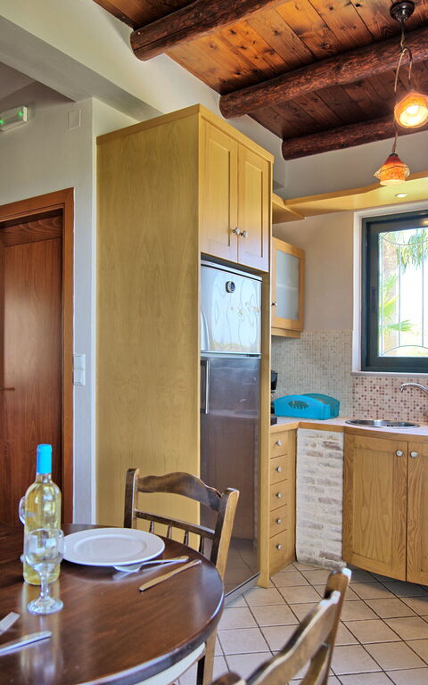 Villa Myrtia: Keuken, Lunchroom