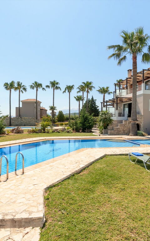 Villa Myrtia: Buitenkanten, zwembad