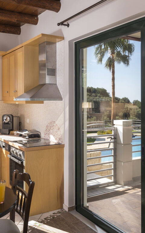 Villa Myrtia: Keuken, Lunchroom