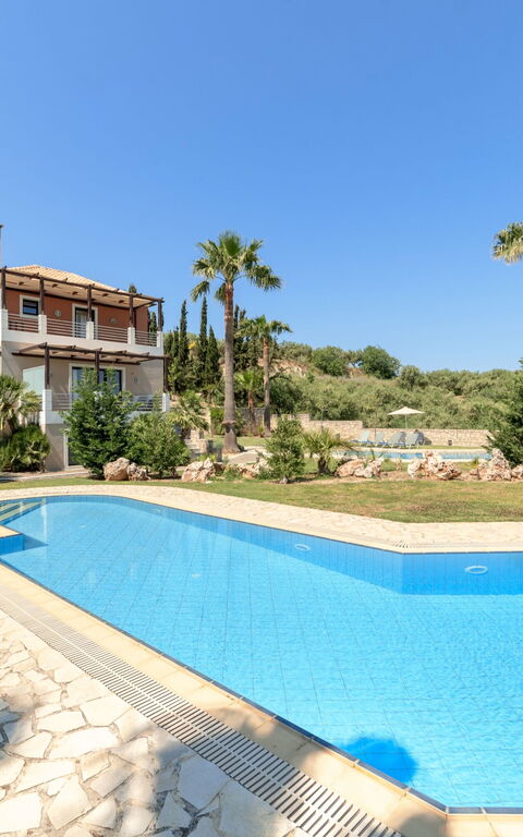 Villa Kissos: Zomer, zwembad