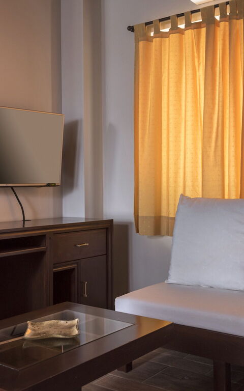 Villa Kissos: Lunchroom, Woonkamer