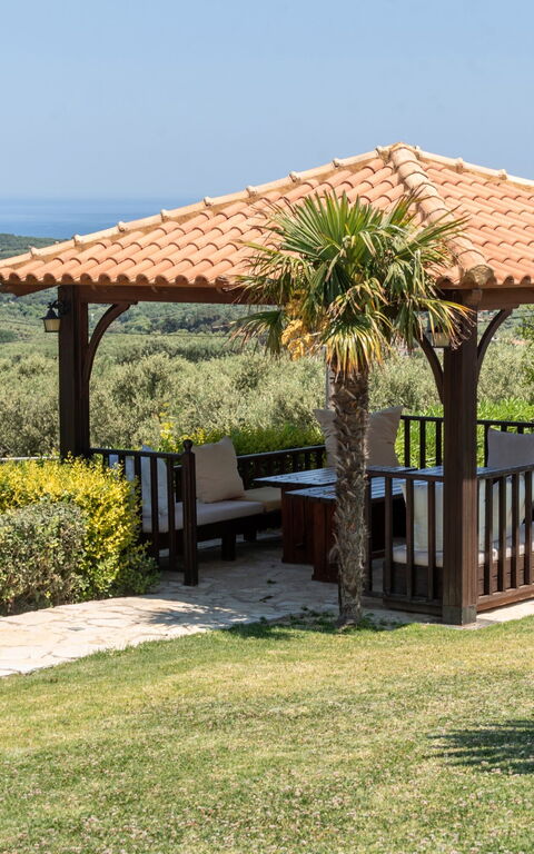 Villa Rodia: Buitenshuis, Tuin