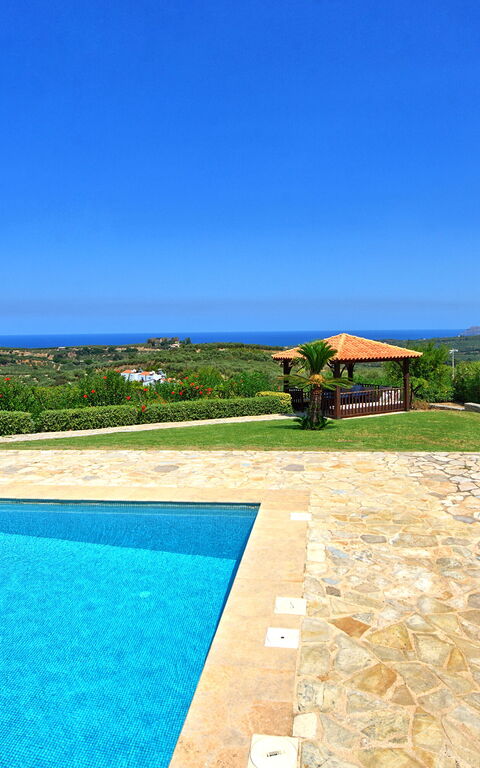 Villa Rodia: Buitenshuis, Keer bekeken, Tuin, Zomer, zwembad