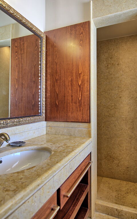 Villa Rodia: Badkamer