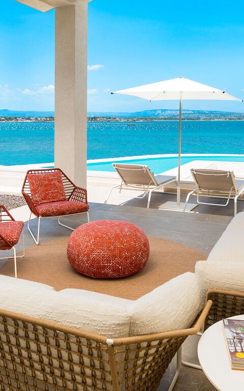 Villa Artemare: Buitenkanten, Buitenshuis, Keer bekeken