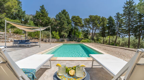 Villa Pica: Buitenkanten, Buitenshuis, zwembad