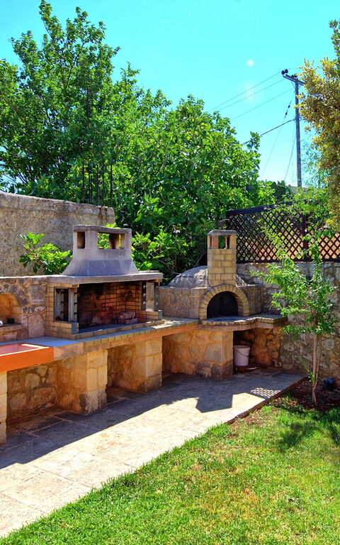 Villa Rodanthi: Balkon / terras / patio, Buitenshuis, Tuin, Voorzieningen