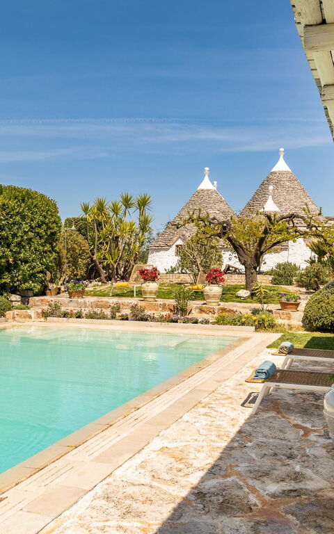 Trullo Patricia Pool: Balkon / terras / patio, Buitenshuis, Tuin, zwembad