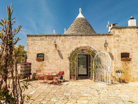 Trullo Patricia Pool