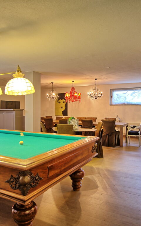 Casa White: Woonkamer