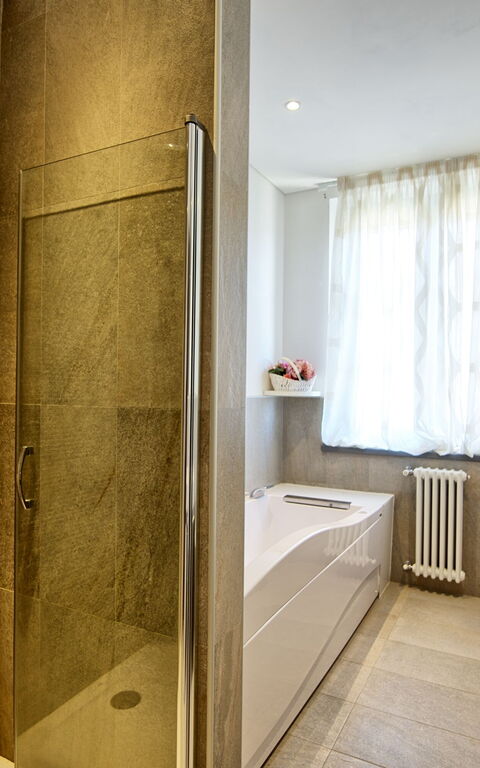 Casa White: Badkamer