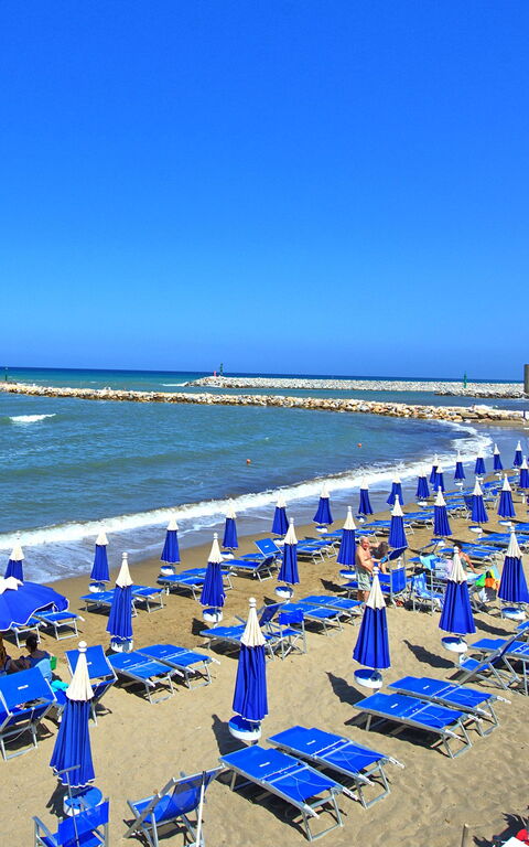 Casa Riva: Buitenshuis