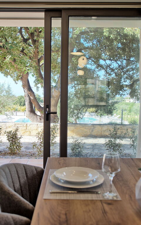 Iris: Lunchroom, Woonkamer