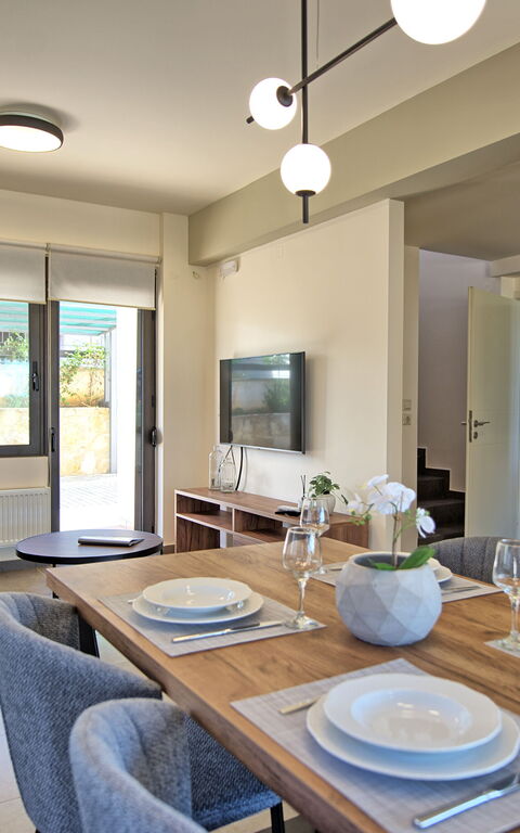 Iris: Lunchroom, Woonkamer