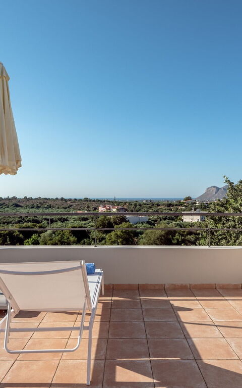 Dioni: Balkon / terras / patio, Buitenshuis, Keer bekeken