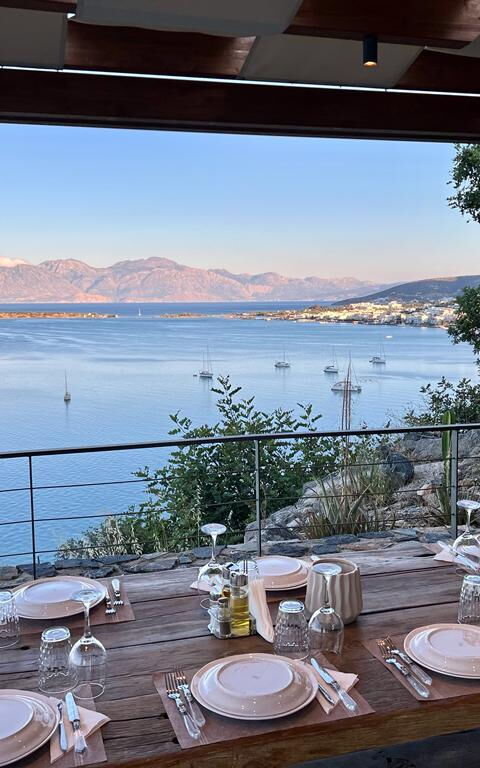 Villa Marina: Buitenshuis, Keer bekeken, Tuin, Zomer