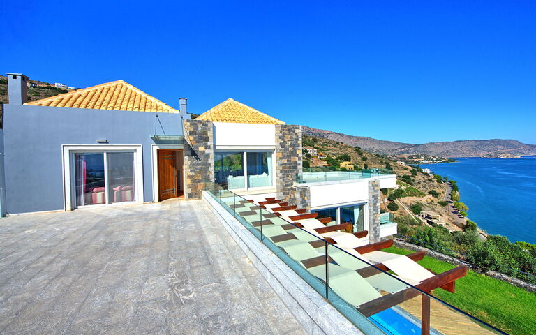 Villa Marina: Balkon / terras / patio, Buitenshuis, Keer bekeken