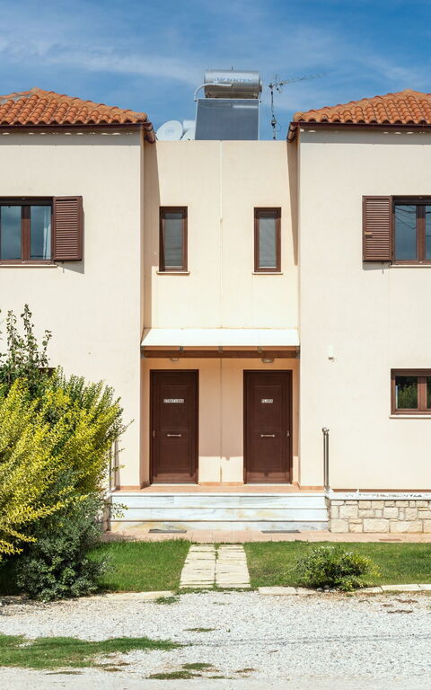 Villa Flora: Buitenkanten, Buitenshuis, Hoofdingang