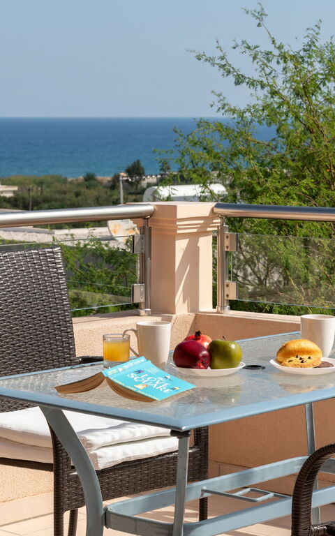 Villa Flora: Balkon / terras / patio, Buitenkanten, Buitenshuis, Keer bekeken