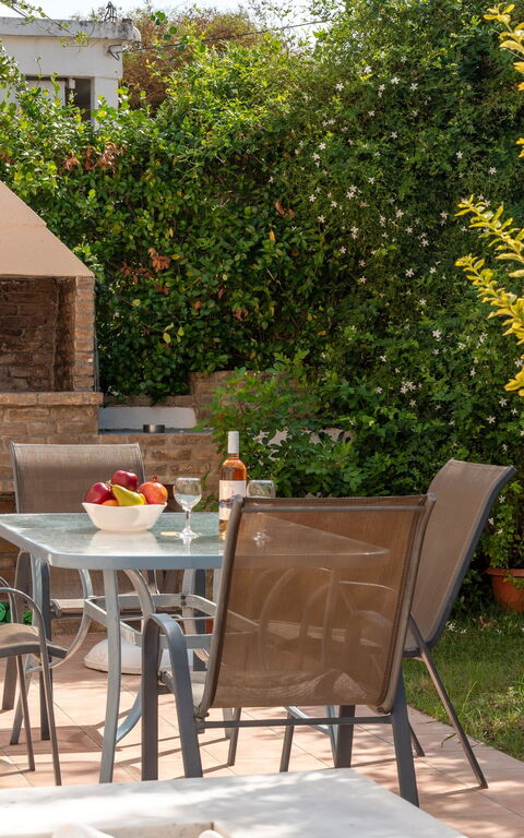 Villa Flora: Balkon / terras / patio, Buitenkanten, Buitenshuis