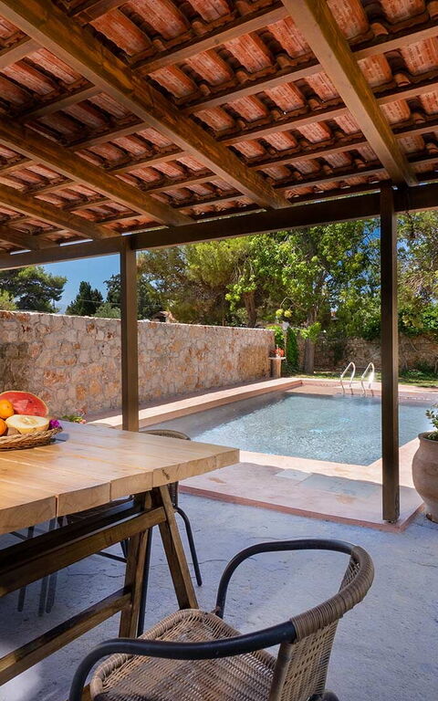 Villa Giani: Balkon / terras / patio, Buitenshuis, zwembad