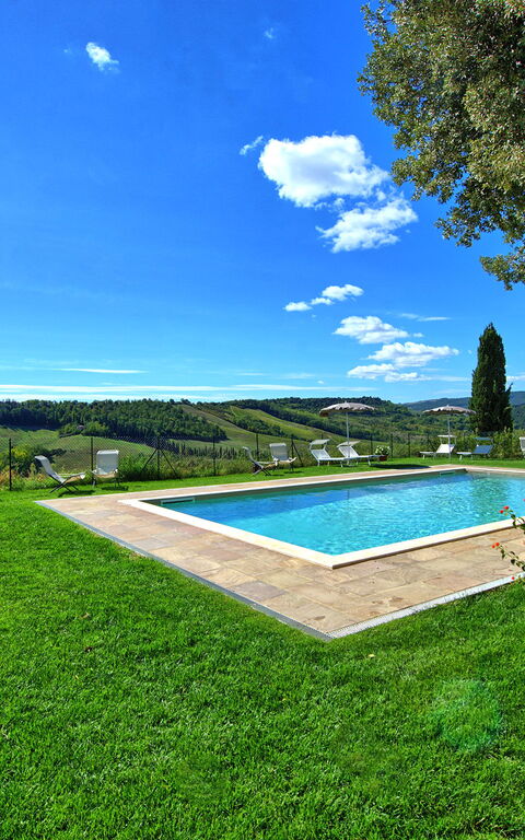 Montauto: Buitenkanten, Keer bekeken, Tuin, zwembad