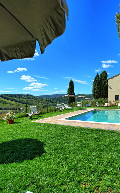 Montauto: Buitenkanten, Tuin, zwembad