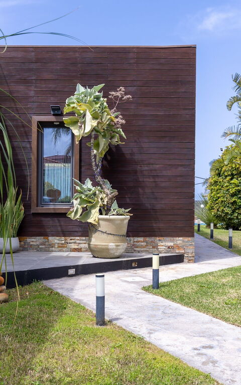 Villa Vincenzo: Buitenkanten, Buitenshuis