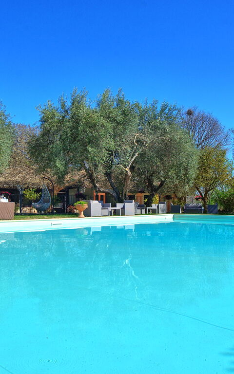 Villa Maddalena: Buitenkanten, Buitenshuis, zwembad