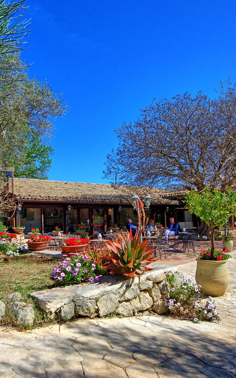 Villa Maddalena: Buitenkanten, Buitenshuis, Tuin