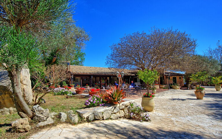 Villa Maddalena: Buitenkanten, Buitenshuis, Tuin